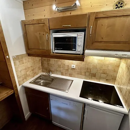 Avec Balcon, Aux Pieds Des Pistes, 5 Pers - La Croisette, Les Menuires - Fr-1-452-250 Apartment